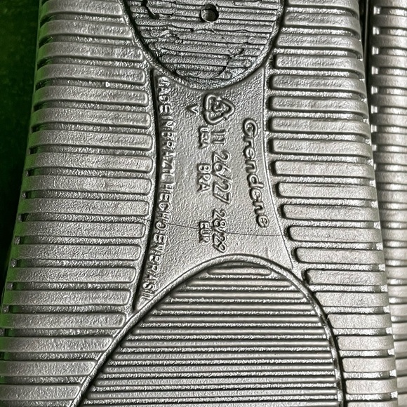 NWOT O’rageous boys flip flops 11 - Picture 3 of 3